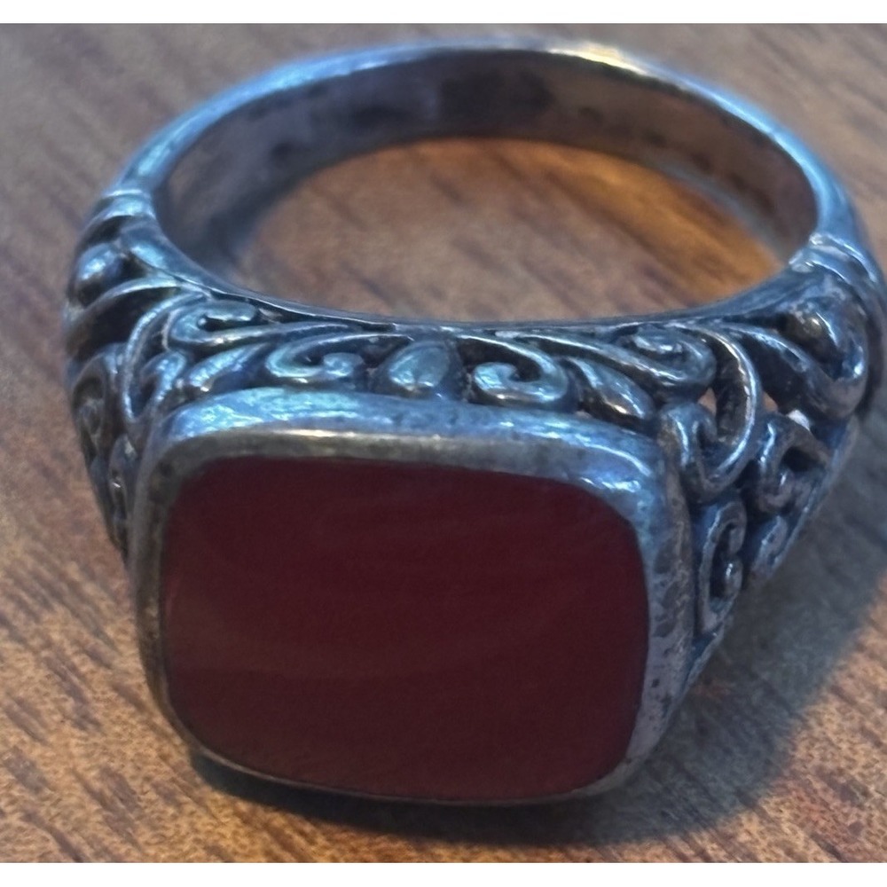 Sterling Ornate Sterling Silver Ring Carnelian Size 8.75 -7.3 Grams